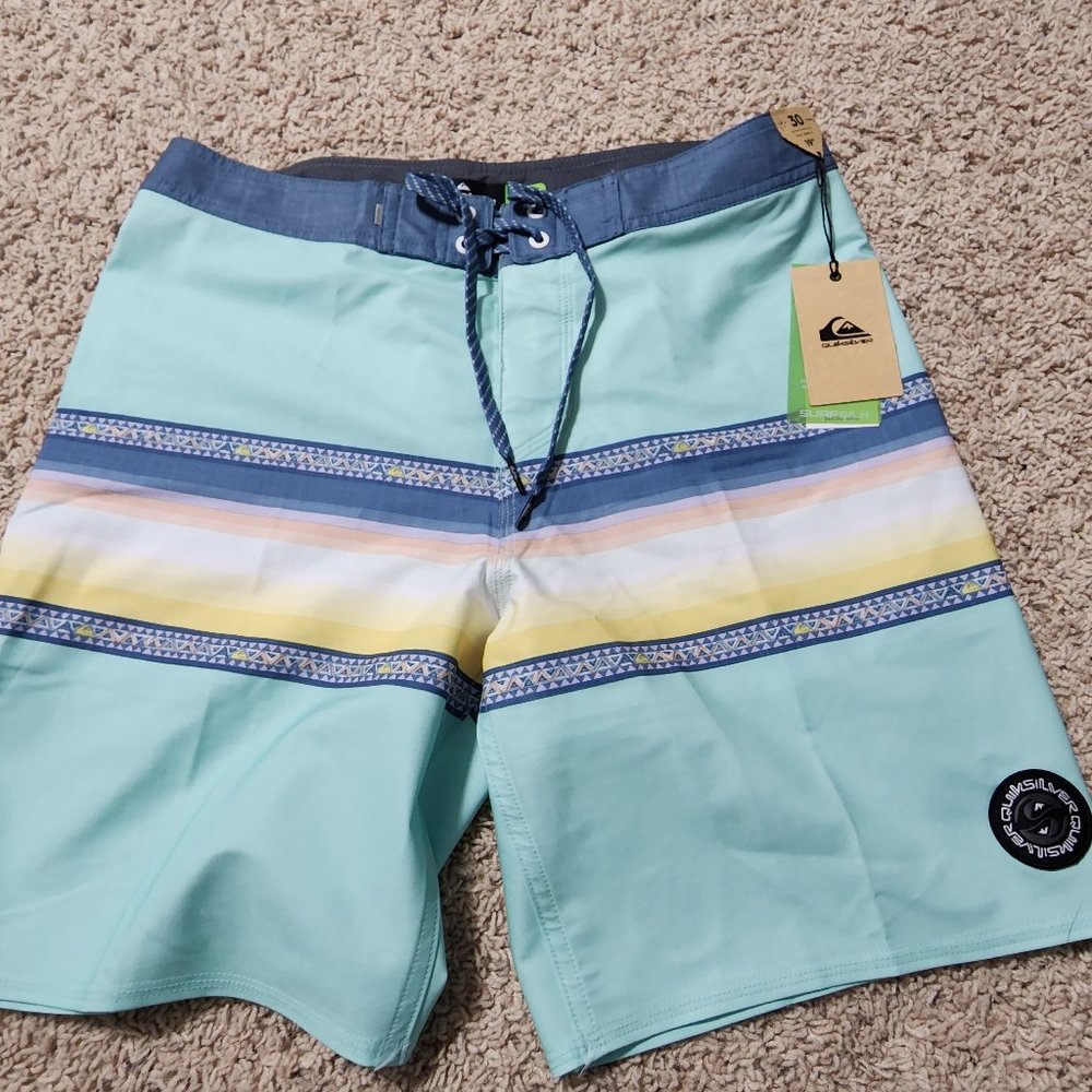 Quicksilver Highline Surfside sum faded swim trunks